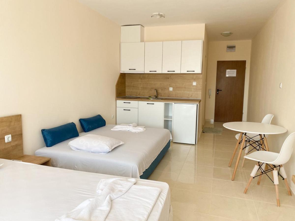 Mm Complex Aparthotel Primorsko Exterior photo